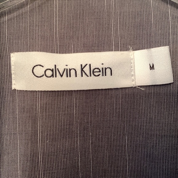 Calvin Klein shirt - Picture 2 of 3